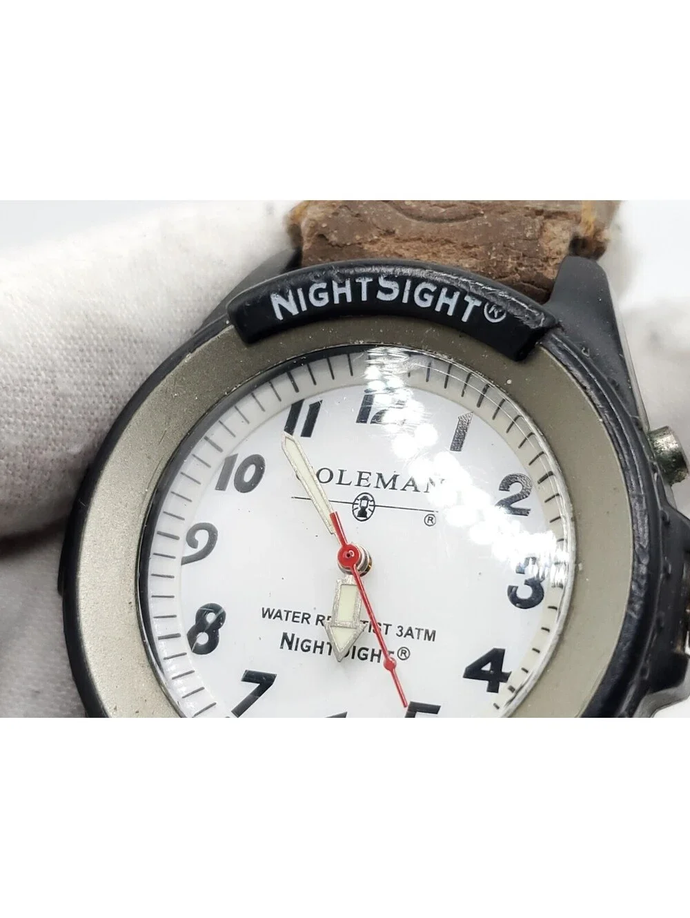 Coleman Nightsight Quartz Watch Mens New Battery White Round Dial 40mm